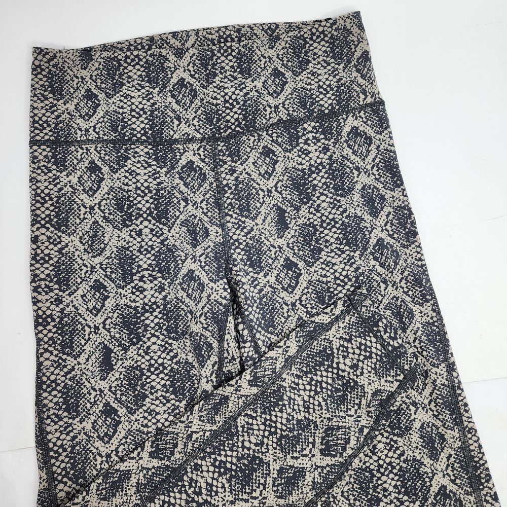 Athleta Leggings Women's Small Ultimate 7/8 Snakeskin Pockets Yoga Running - Picture 3 of 5